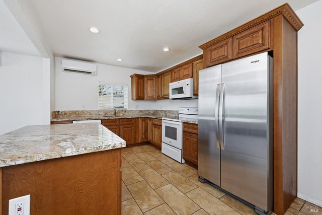 6935 Echo Dr, Kelseyville, CA 95451