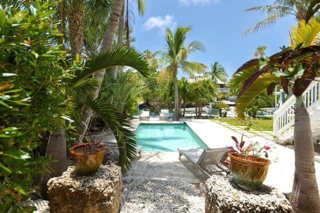 W 17176 Bonita Lane, Sugarloaf Key, FL 33042