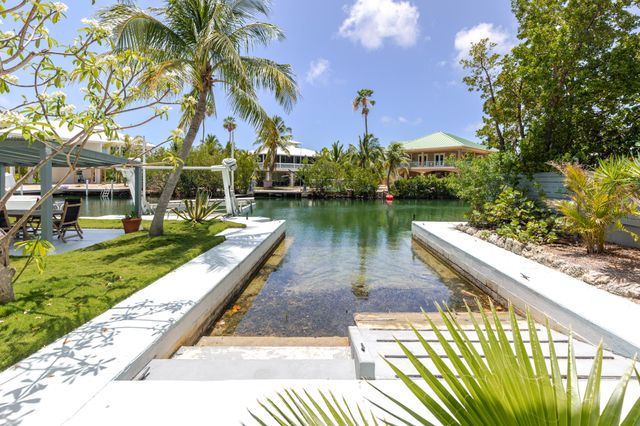 W 17176 Bonita Lane, Sugarloaf Key, FL 33042