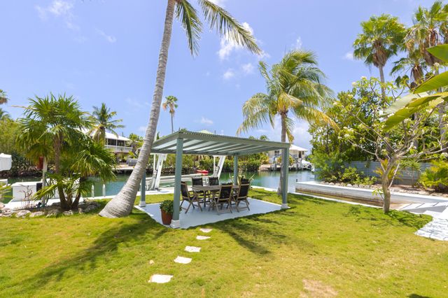 W 17176 Bonita Lane, Sugarloaf Key, FL 33042