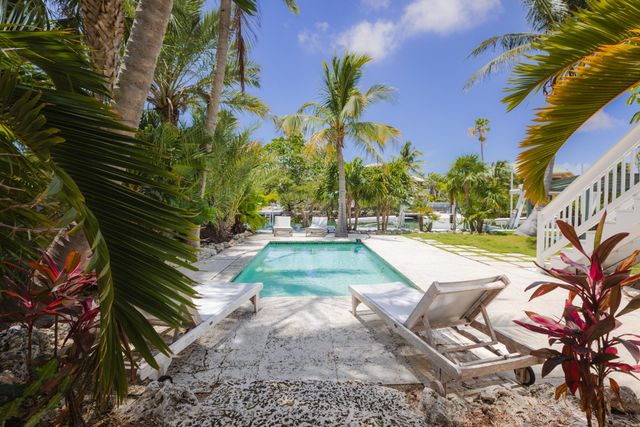 W 17176 Bonita Lane, Sugarloaf Key, FL 33042