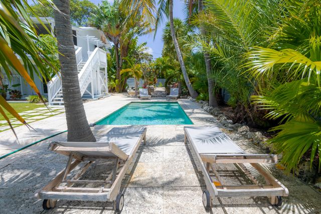 W 17176 Bonita Lane, Sugarloaf Key, FL 33042