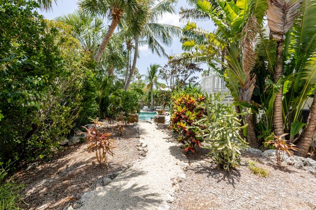W 17176 Bonita Lane, Sugarloaf Key, FL 33042