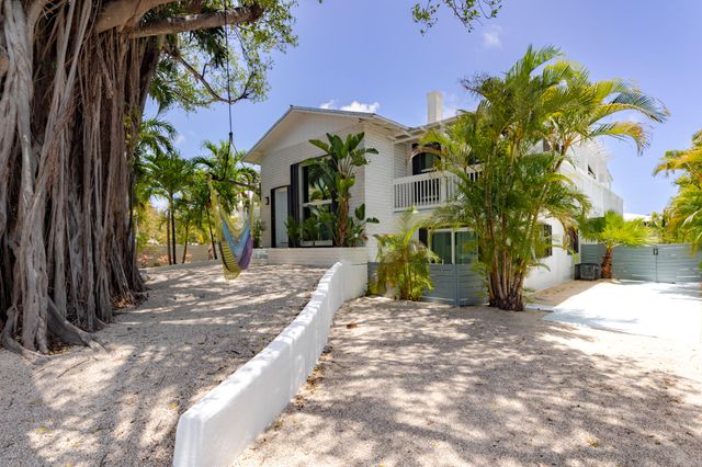 W 17176 Bonita Lane, Sugarloaf Key, FL 33042