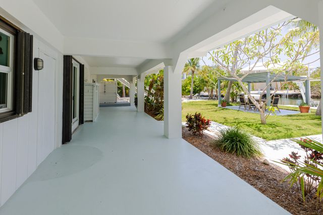 W 17176 Bonita Lane, Sugarloaf Key, FL 33042