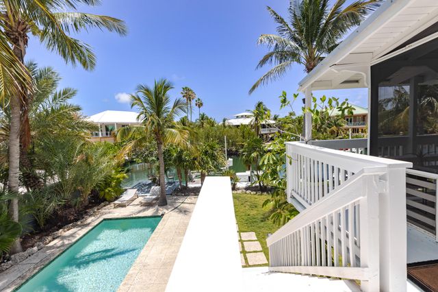 W 17176 Bonita Lane, Sugarloaf Key, FL 33042