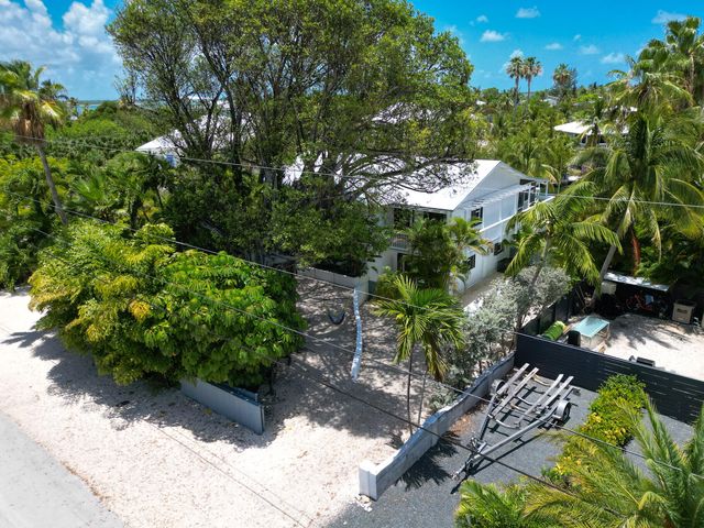 W 17176 Bonita Lane, Sugarloaf Key, FL 33042