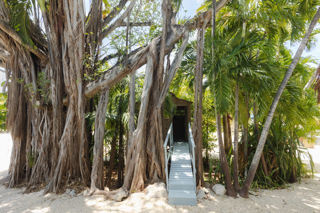 W 17176 Bonita Lane, Sugarloaf Key, FL 33042