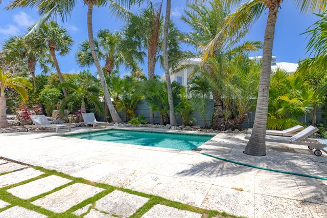 W 17176 Bonita Lane, Sugarloaf Key, FL 33042