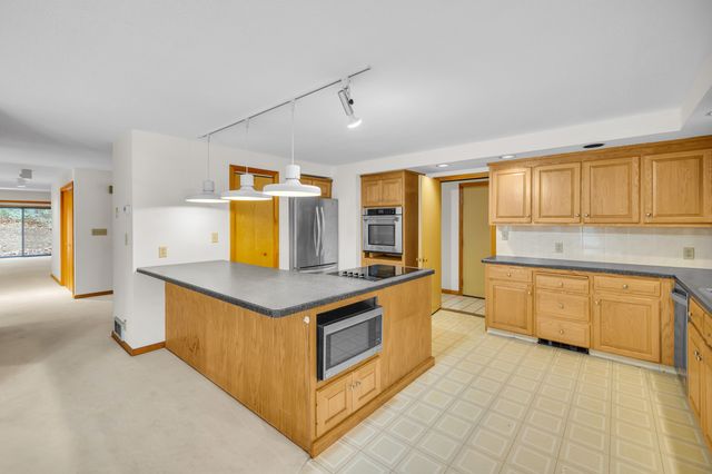 1 Northcrest Drive, Granby, CT 06060