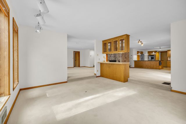 1 Northcrest Drive, Granby, CT 06060