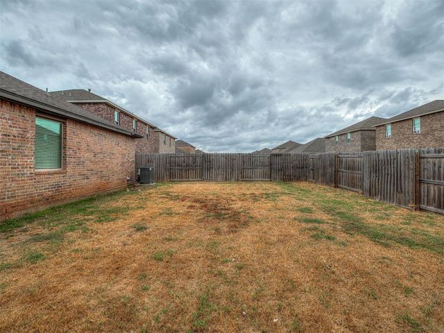 901 NW 3rd Street, Newcastle, OK 73065