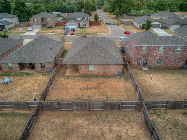 901 NW 3rd Street, Newcastle, OK 73065