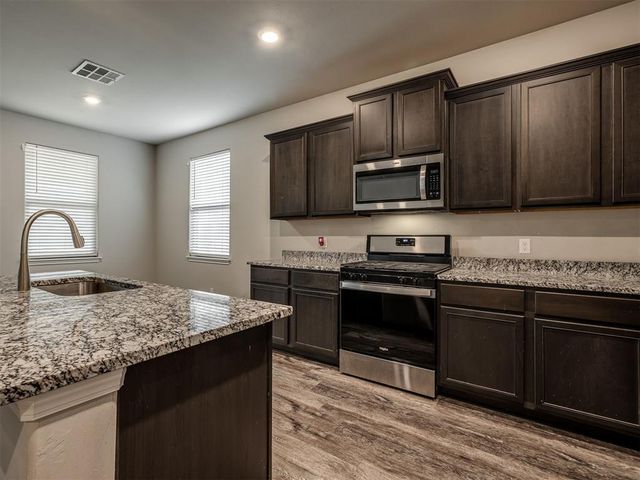 901 NW 3rd Street, Newcastle, OK 73065