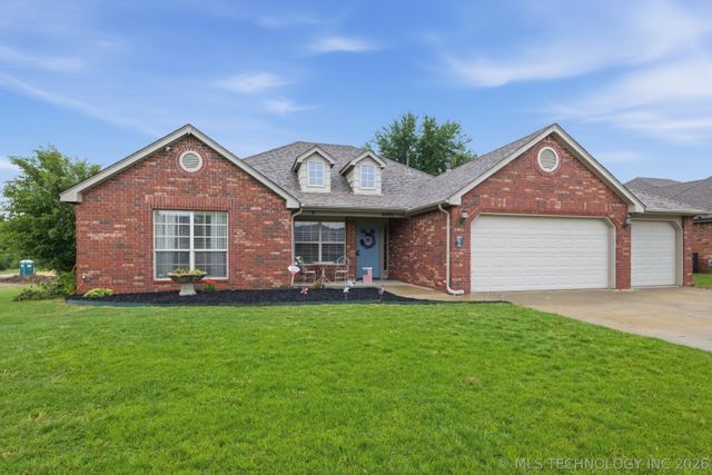 6802 N 128th Court E, Owasso, OK 74055