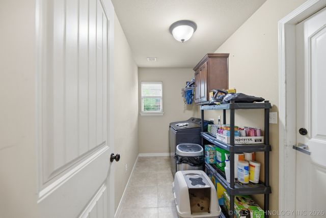 6802 N 128th Court E, Owasso, OK 74055