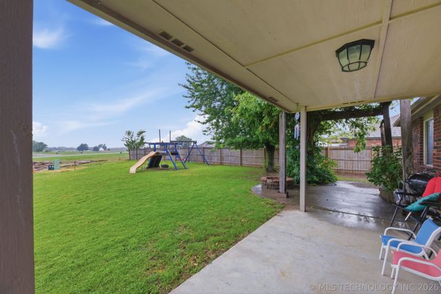 6802 N 128th Court E, Owasso, OK 74055
