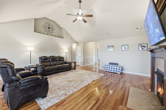 6802 N 128th Court E, Owasso, OK 74055