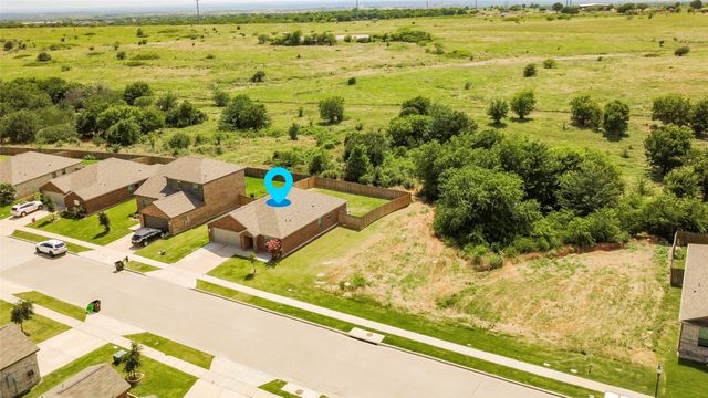140 Cattlemans Creek Road W, Newark, TX 76071
