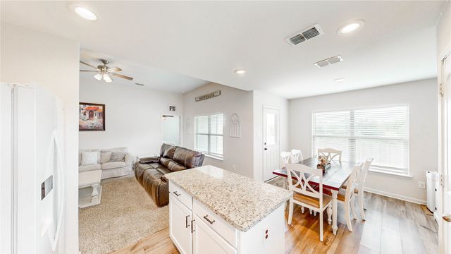 140 Cattlemans Creek Road W, Newark, TX 76071