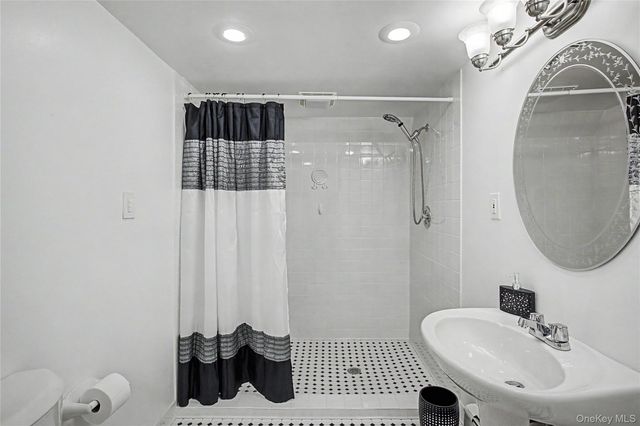 9 S Pond Trail, Ridge, NY 11961