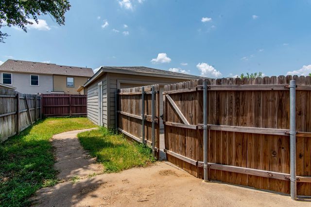 10653 Astor Drive, Fort Worth, TX 76244