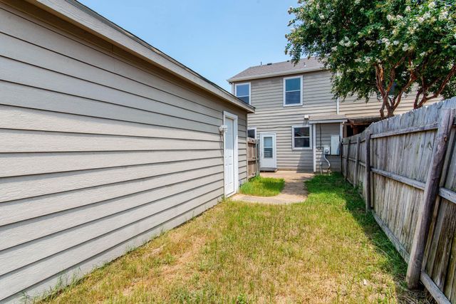 10653 Astor Drive, Fort Worth, TX 76244