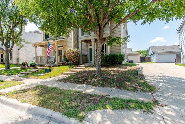 10653 Astor Drive, Fort Worth, TX 76244