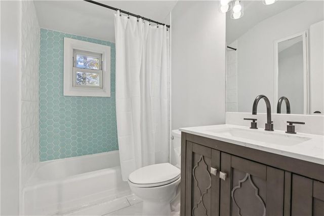 1876 Balmoral SE Road, Smyrna, GA 30080