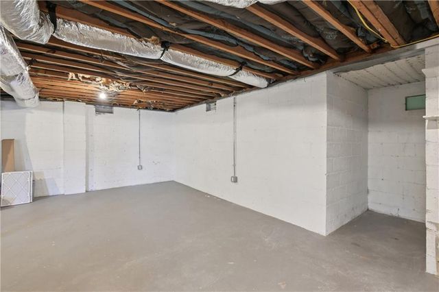 1876 Balmoral SE Road, Smyrna, GA 30080