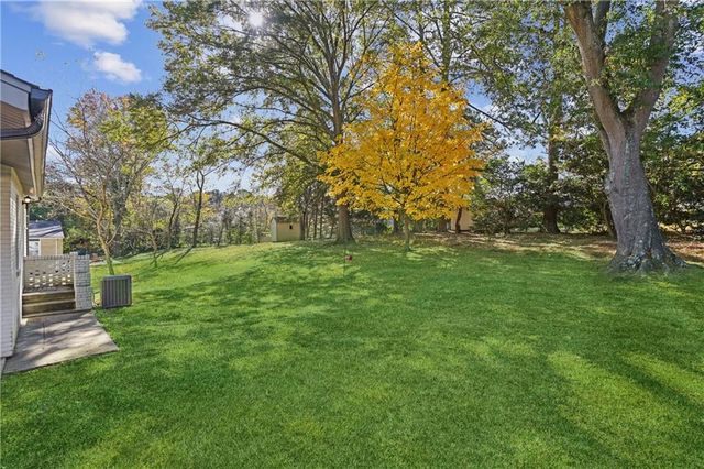 1876 Balmoral SE Road, Smyrna, GA 30080