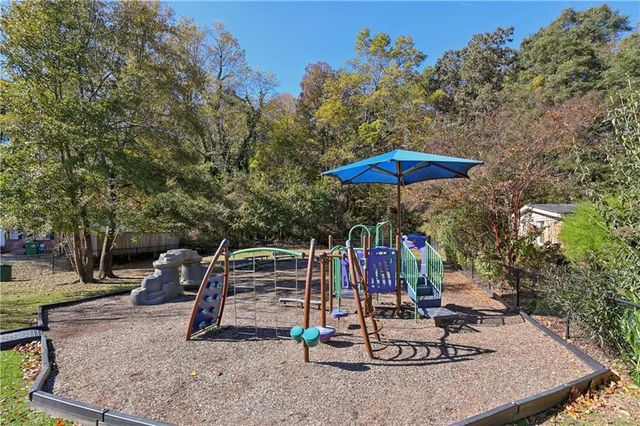 1876 Balmoral SE Road, Smyrna, GA 30080