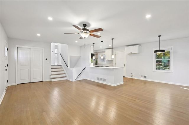 1876 Balmoral SE Road, Smyrna, GA 30080