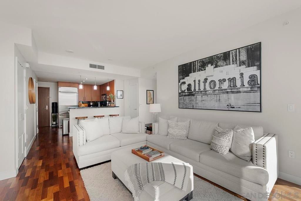 Image 12 of property listing at 325 7th Avenue 1006, San Diego, CA 92101