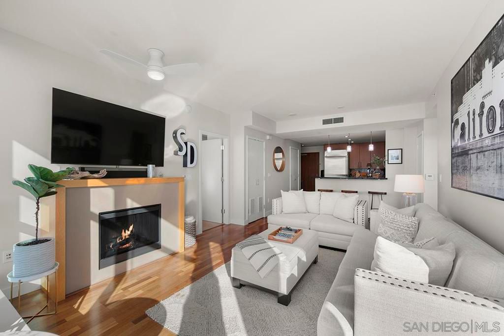 Image 13 of property listing at 325 7th Avenue 1006, San Diego, CA 92101