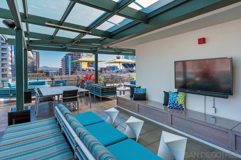 Image 39 of property listing at 325 7th Avenue 1006, San Diego, CA 92101