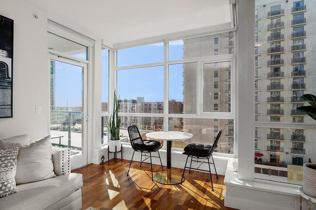 Image 6 of property listing at 325 7th Avenue 1006, San Diego, CA 92101