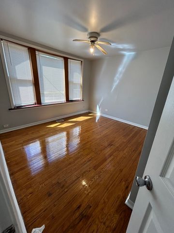 9036 S Dauphin Avenue 1S, Chicago, IL 60619