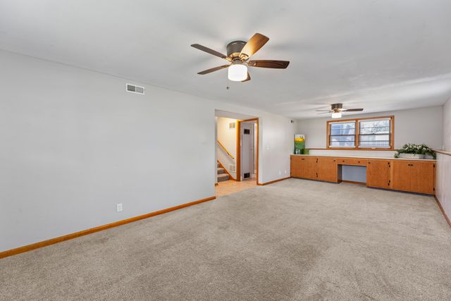 5816 E Memphis, Bel Aire, KS 67220