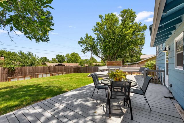 5816 E Memphis, Bel Aire, KS 67220