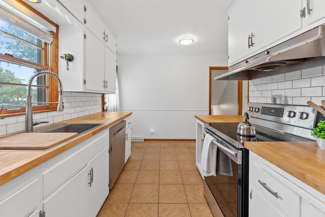 5816 E Memphis, Bel Aire, KS 67220