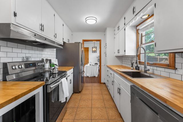 5816 E Memphis, Bel Aire, KS 67220