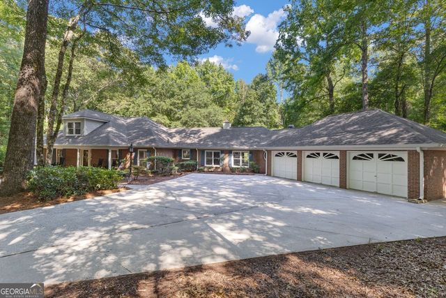 120 Ellenwood Court, Fayetteville, GA 30215