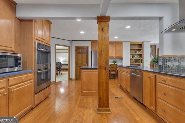 120 Ellenwood Court, Fayetteville, GA 30215
