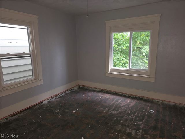 3952 E 74th Street, Cleveland, OH 44105