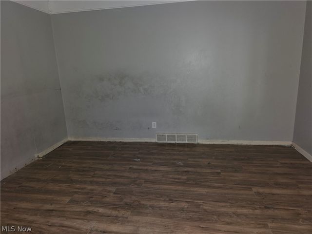 3952 E 74th Street, Cleveland, OH 44105