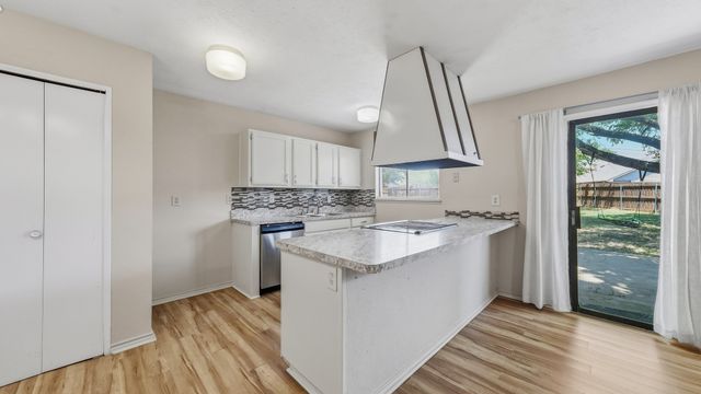 5821 Maiden Lane, Fort Worth, TX 76131