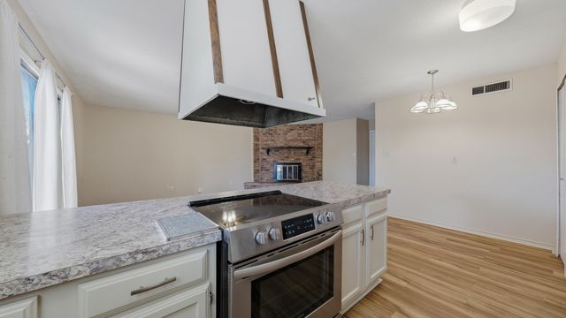 5821 Maiden Lane, Fort Worth, TX 76131