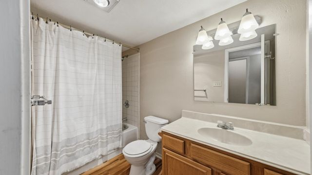 5821 Maiden Lane, Fort Worth, TX 76131