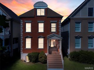 4251 McPherson Avenue, St Louis, MO 63108